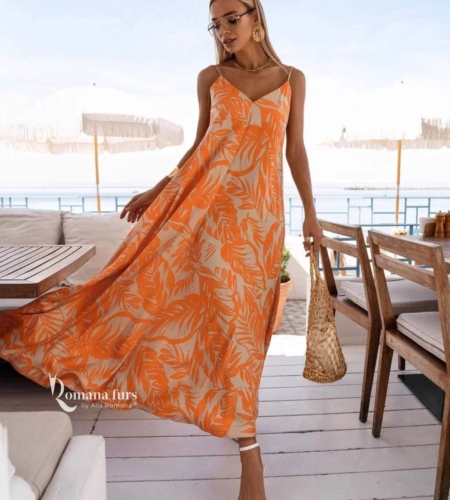 Платье на бретелях оранжевое